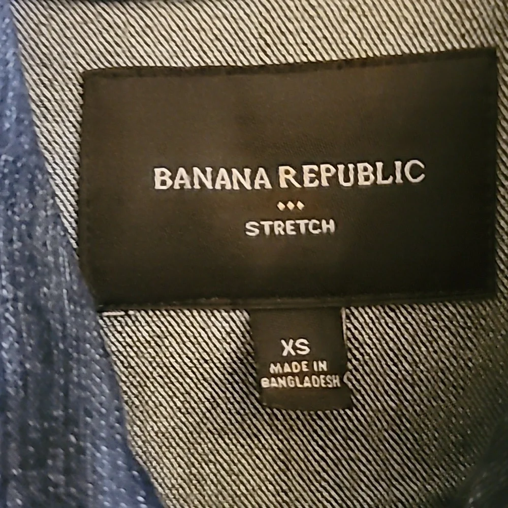 Banana Republic Women's Collared Stretch Dark Wash Denim Jean Jacket, Size XS - Picture 2 of 8